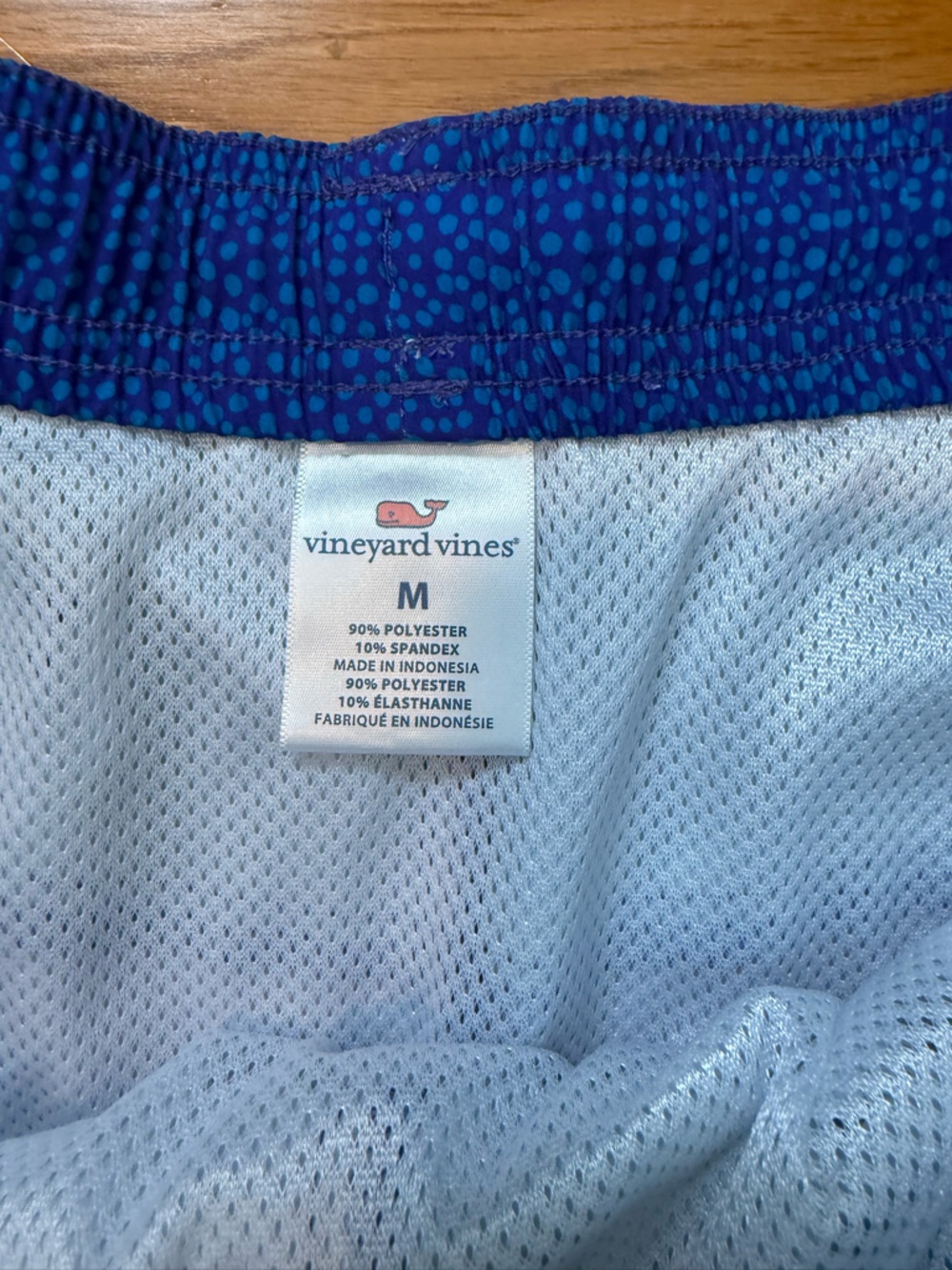 Vineyard Vines Men’s Lined Colorblock Swim Trunks - Picture 4 of 5